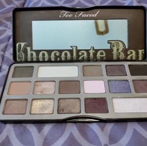 Too Faced chocolate bar palette
